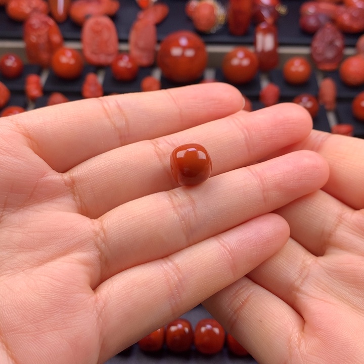 随***阁南红玛瑙未镶嵌老型单珠11MM