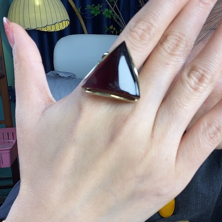 爱***荣血珀银S925镶嵌戒指戒指