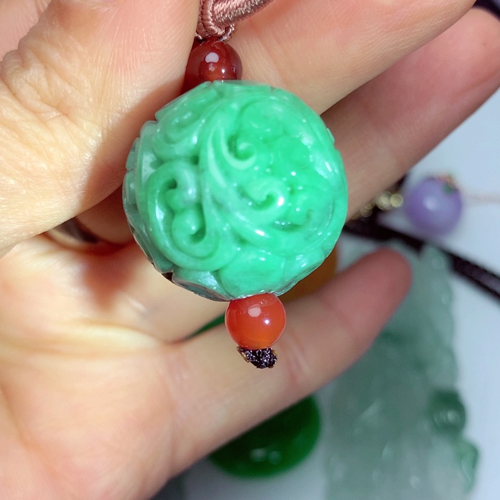 翡翠吊坠(不含链)未镶嵌