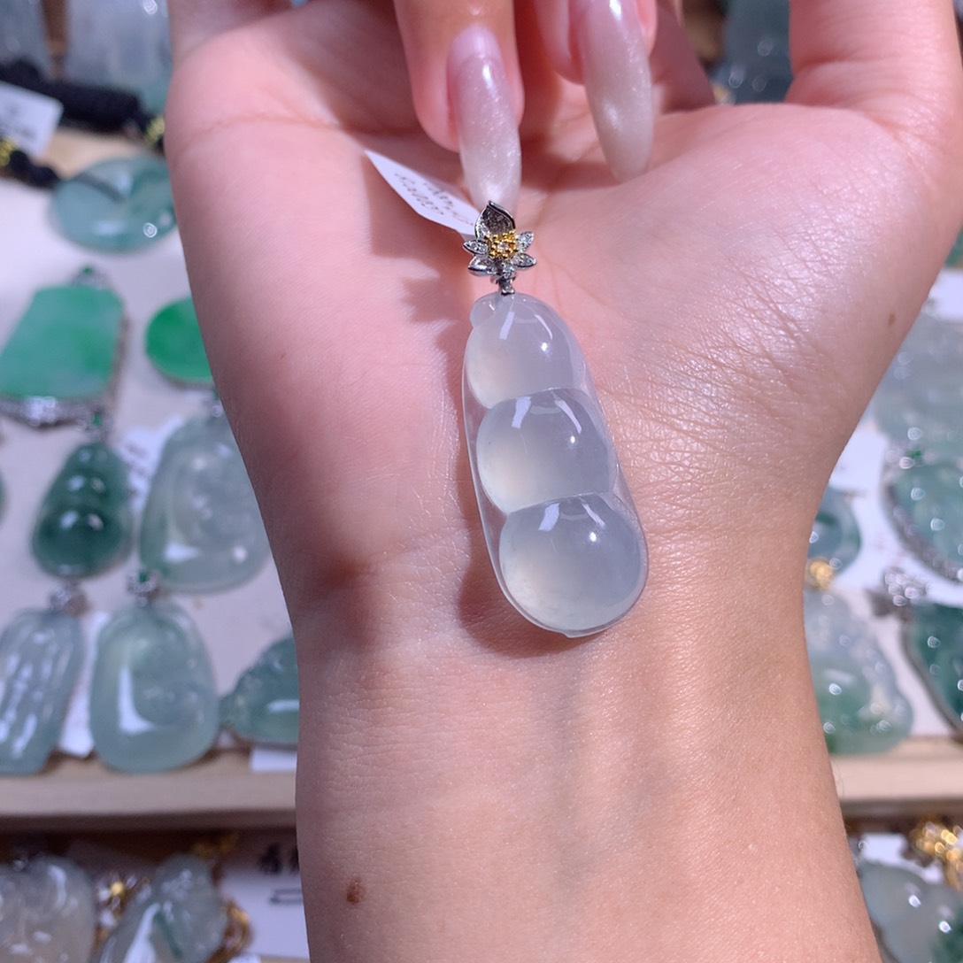 翡翠吊坠(不含链)18K金镶嵌