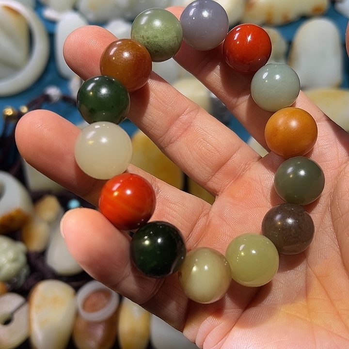 和田玉未镶嵌手串