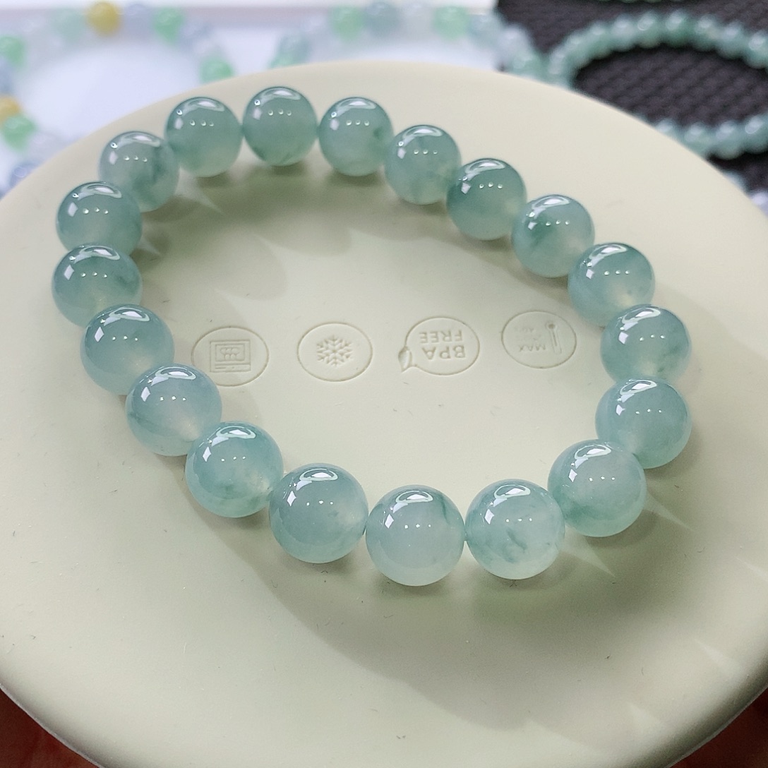 翡翠手链未镶嵌“*”翡翠