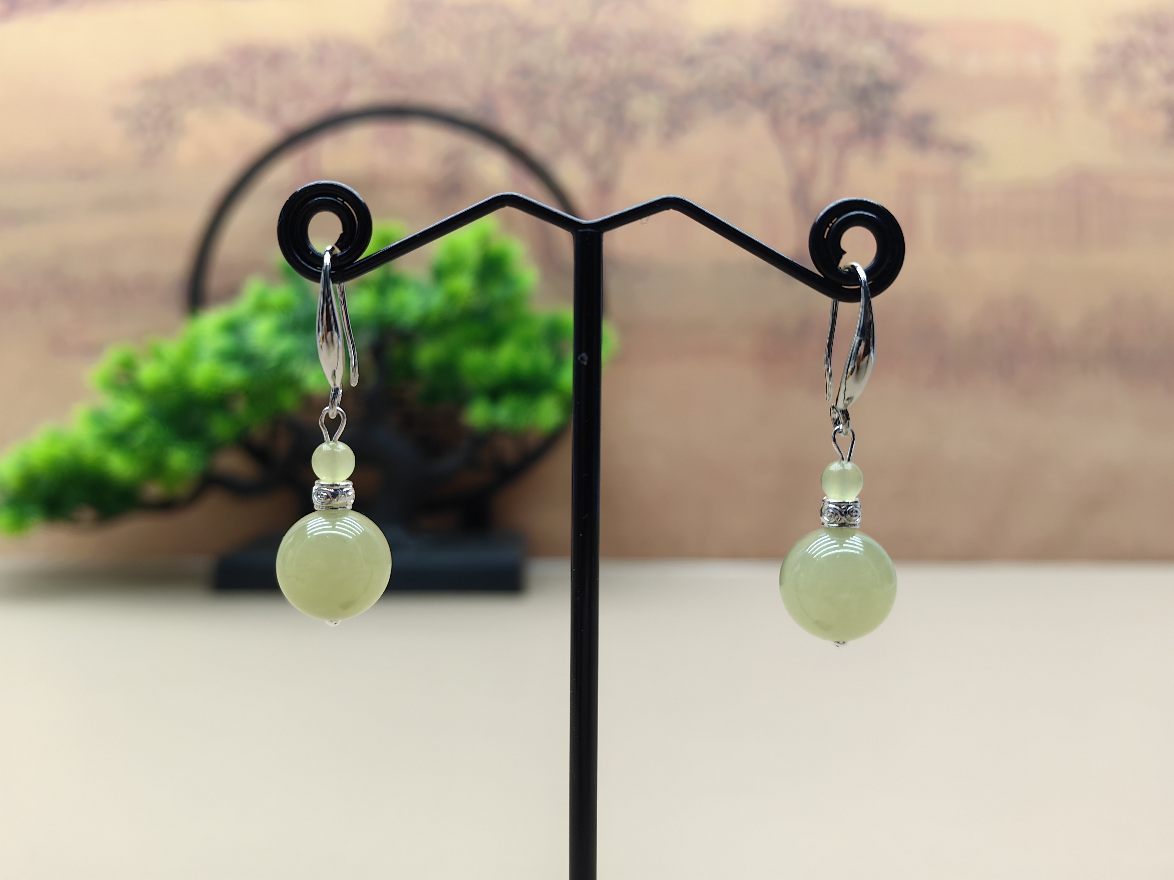 设计款和田玉耳钩子母珠E250