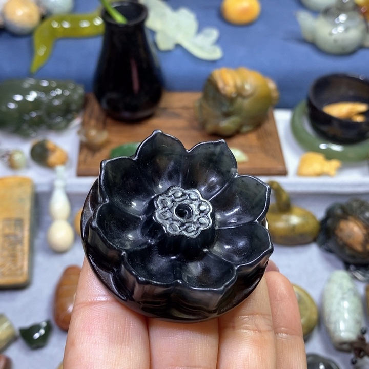 蛇纹石玉未镶嵌岫玉香插