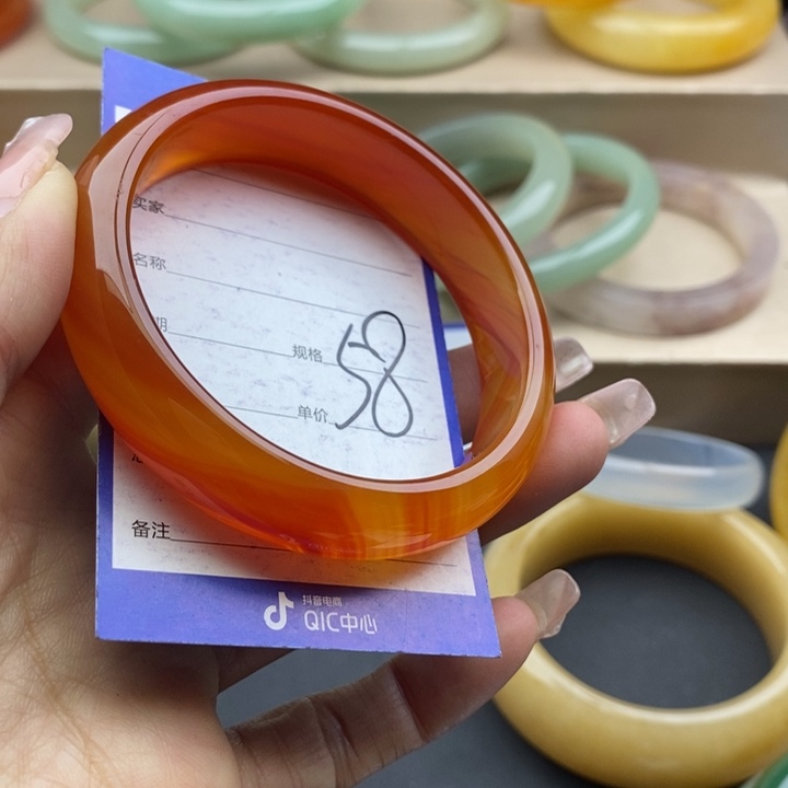 石英质玉手镯未镶嵌