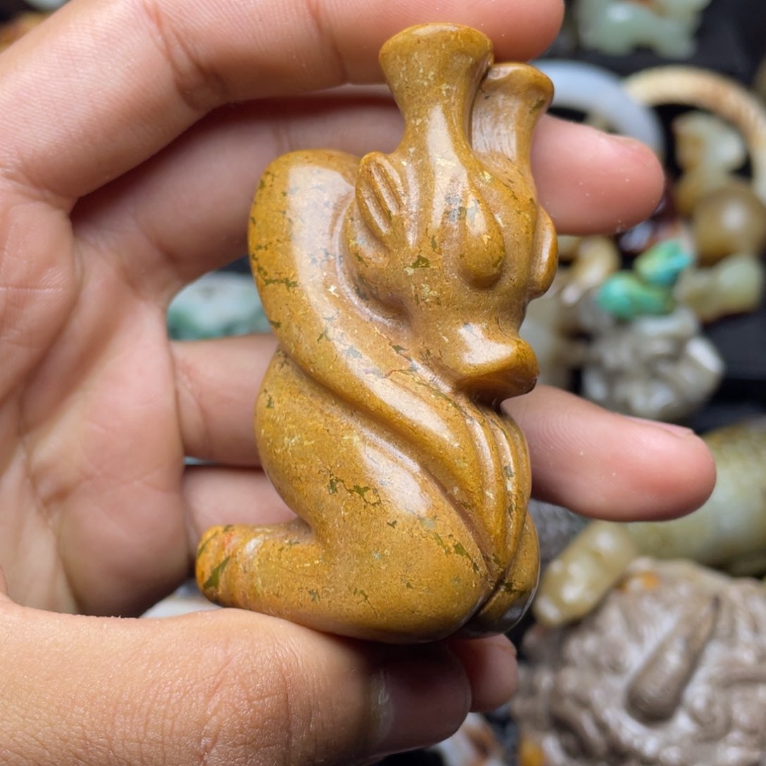 和田玉（糖玉）挂件未镶嵌