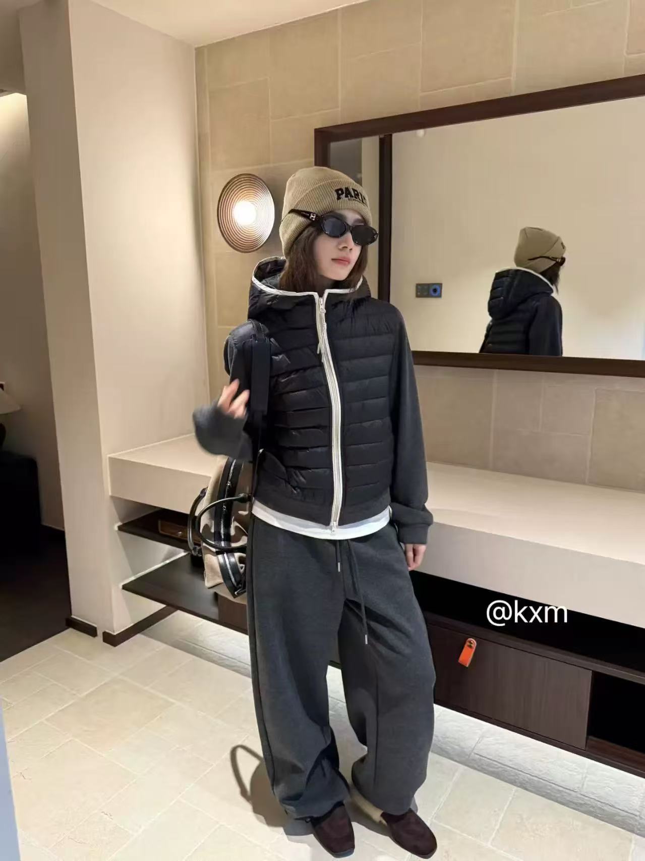 韩版拼接袖连帽排骨羽绒外套+加绒卫裤两件套休闲运动套装