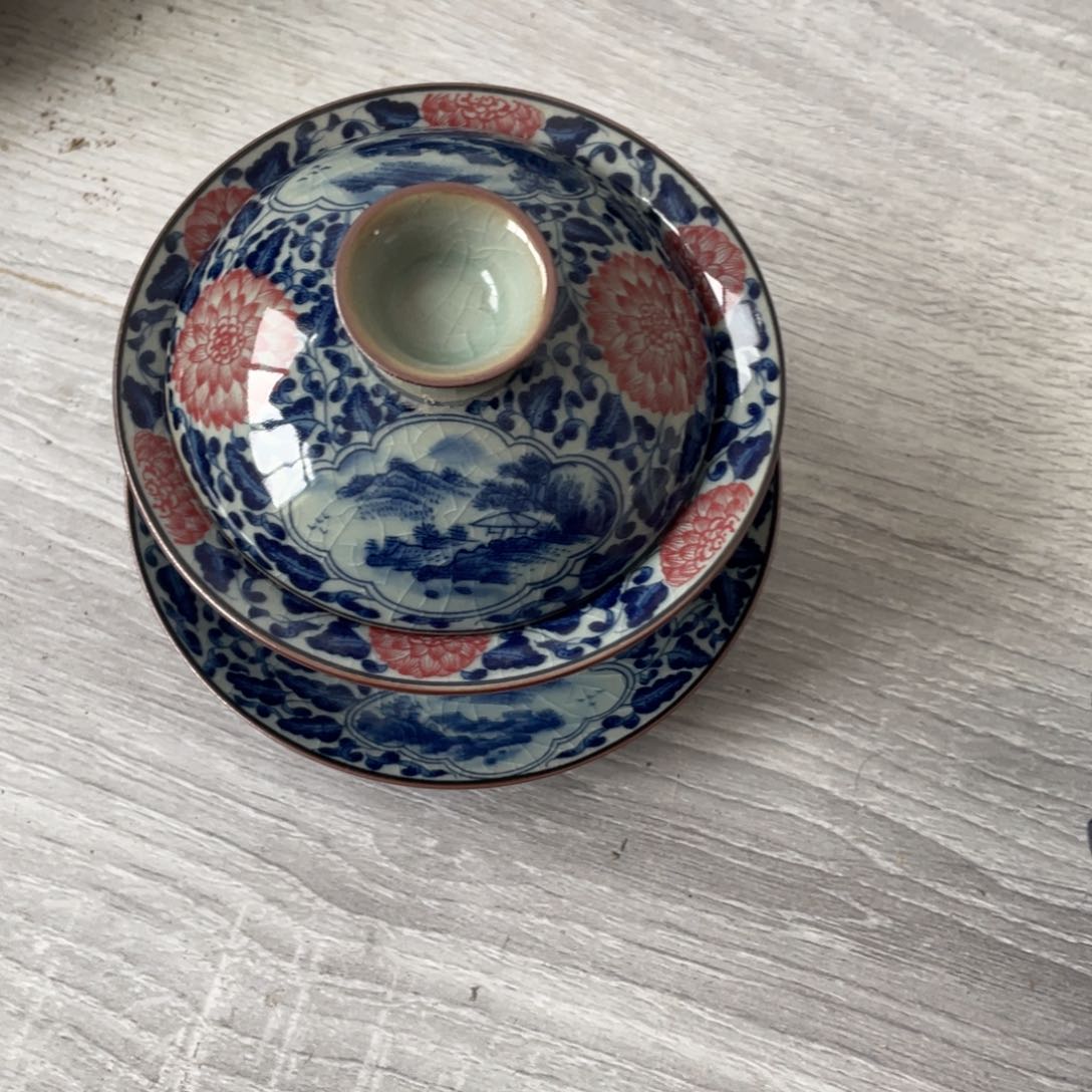 杯缠枝莲釉里红菊花元宝盖碗微瑕