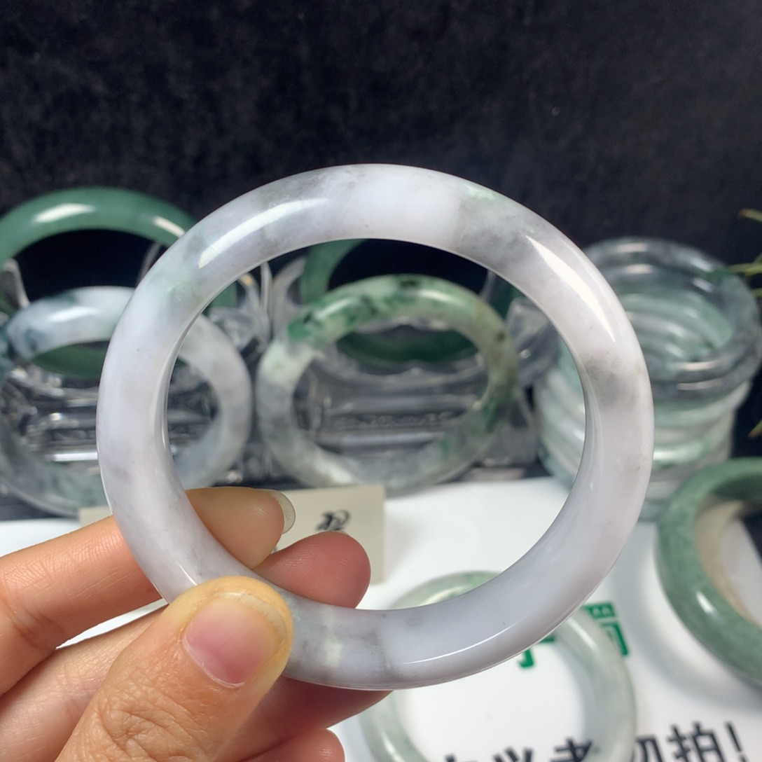 翡翠未镶嵌手镯23号   58.7圈