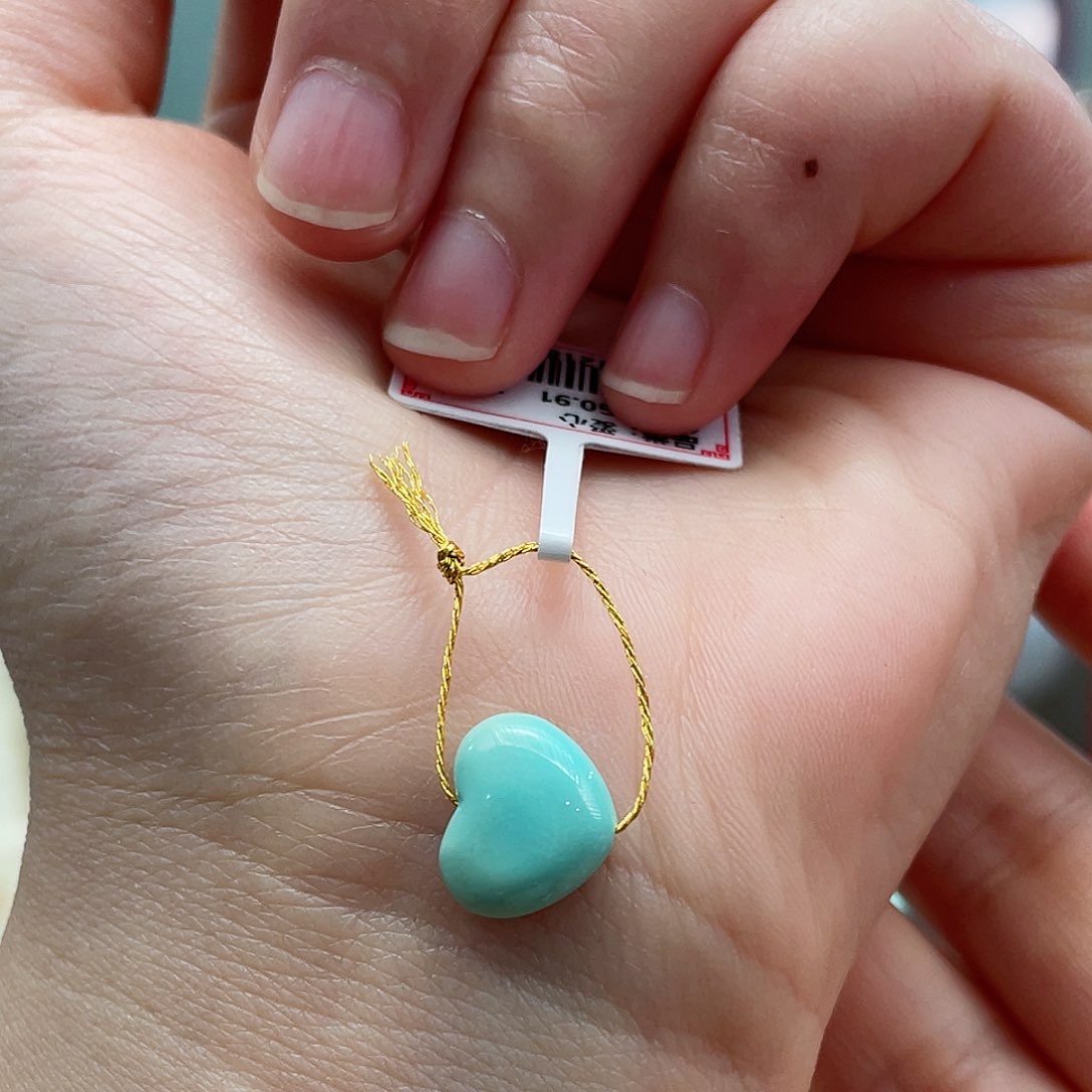 绿松石颈饰未镶嵌