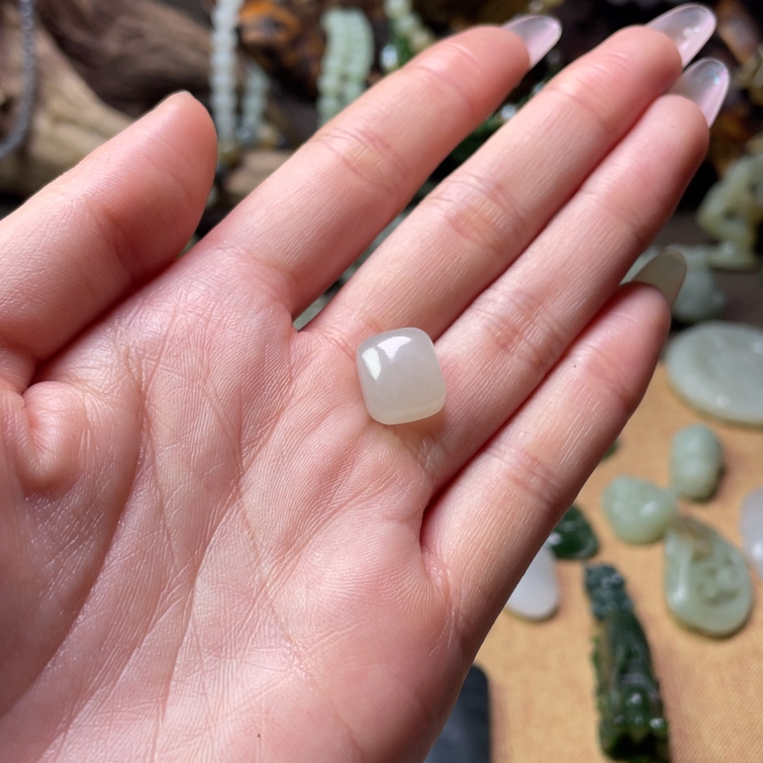 和田玉未镶嵌套链方糖