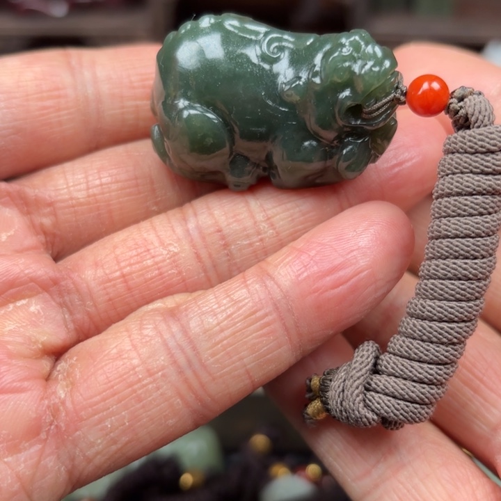 和田玉吊坠未镶嵌