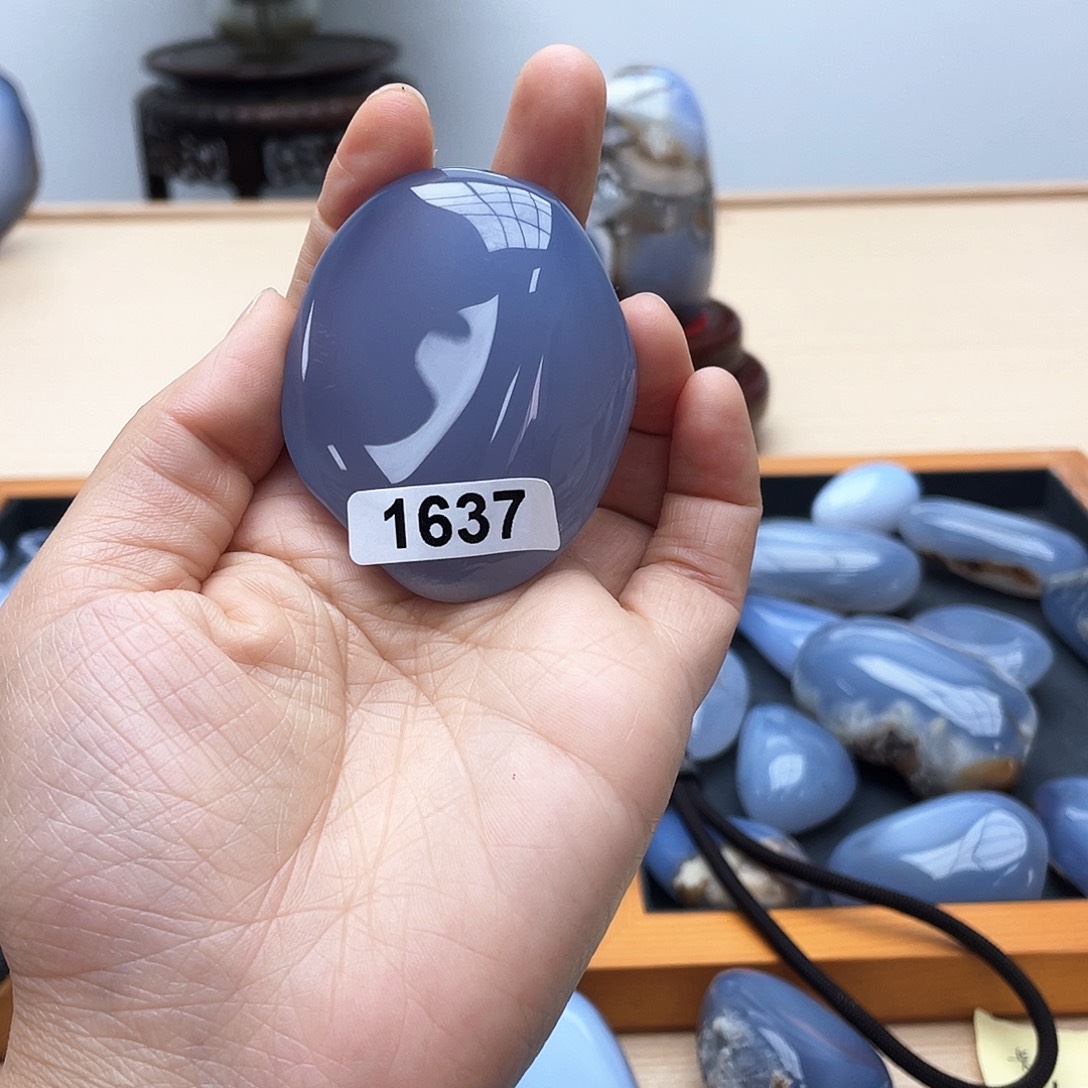 玛瑙/玉髓蓝玉髓未镶嵌