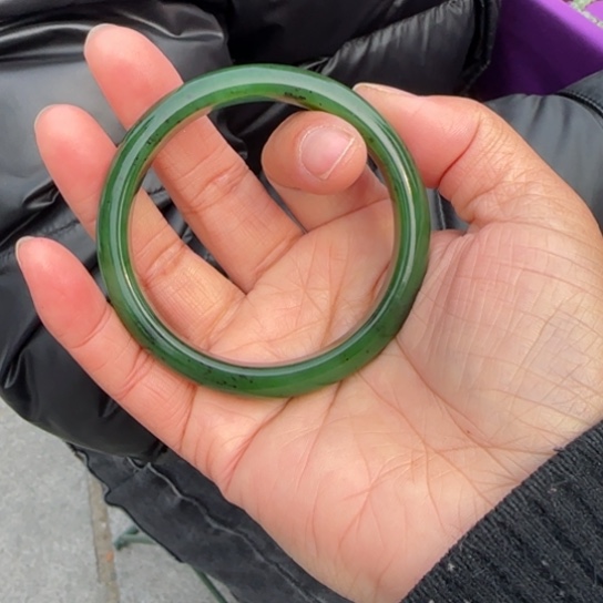 和田玉手镯未镶嵌香****烫57 俄罗斯7矿红皮老料卡