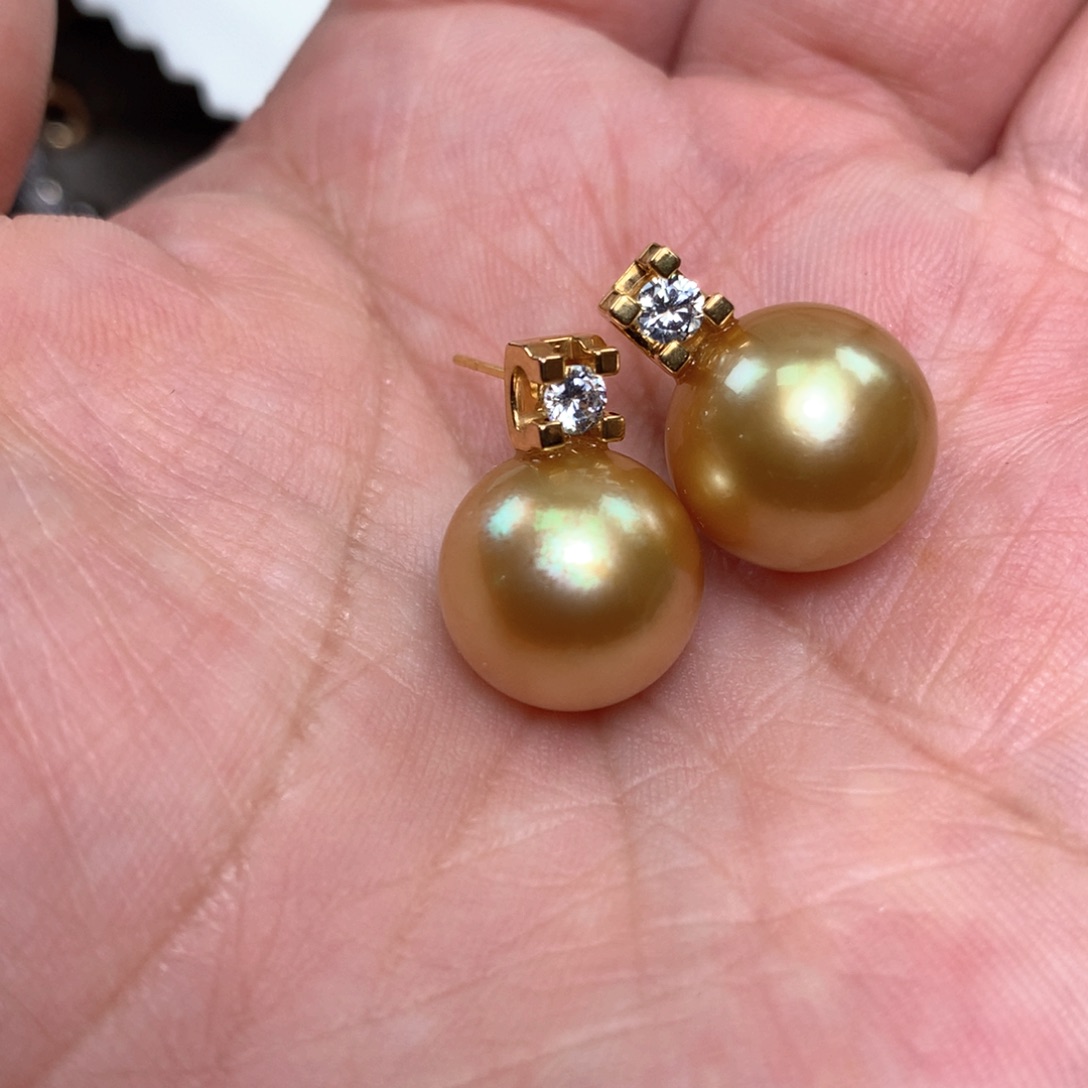 海水珍珠耳饰18K金镶嵌