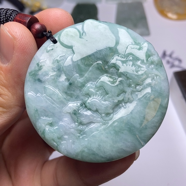 翡翠未镶嵌颈饰翡翠