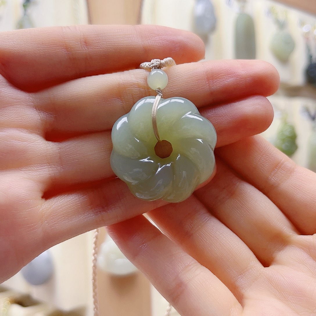 *****和田玉未镶嵌吊坠(赠链)