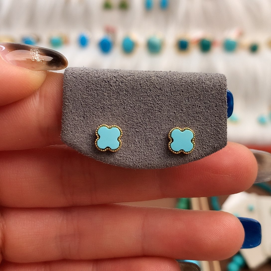 绿松石精品耳钉18K金镶嵌