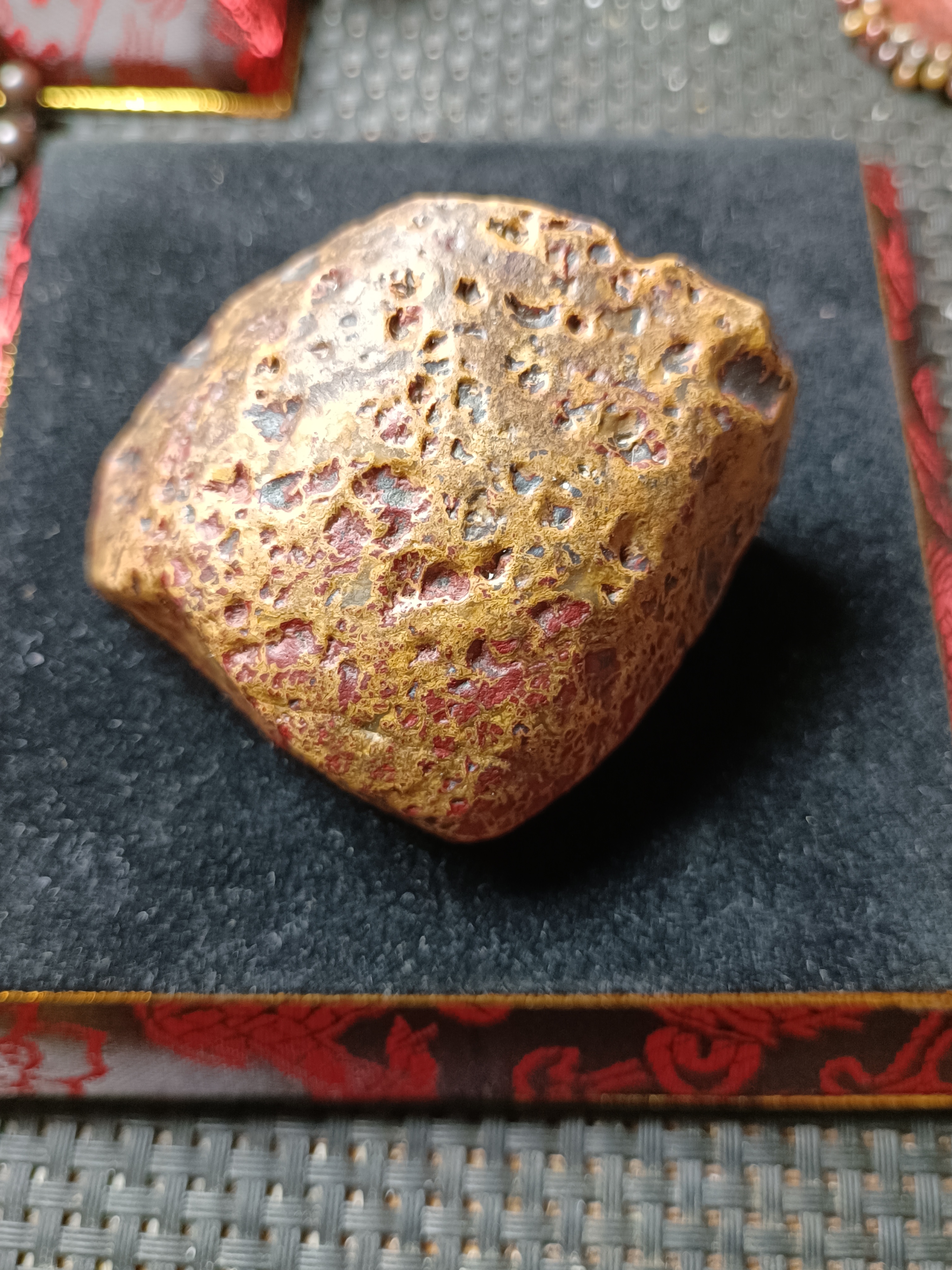 天宝石原石戈壁捡来的天然宝石原石