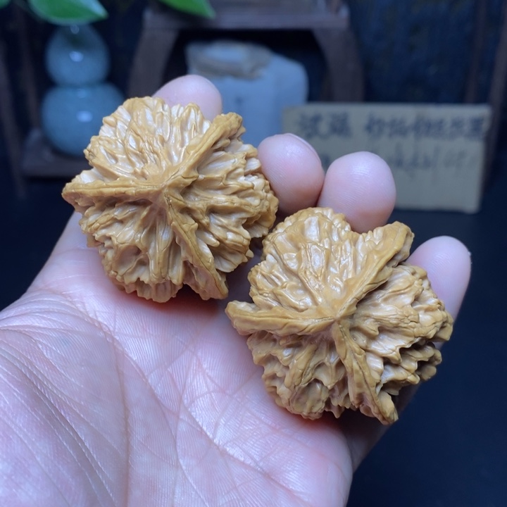 文玩核桃吊坠48全品帝王奔