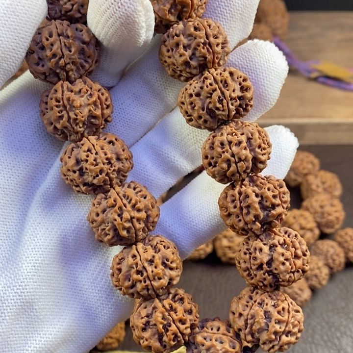 吊坠金刚菩提20.5+mm矮桩蜂窝双龙梅花底