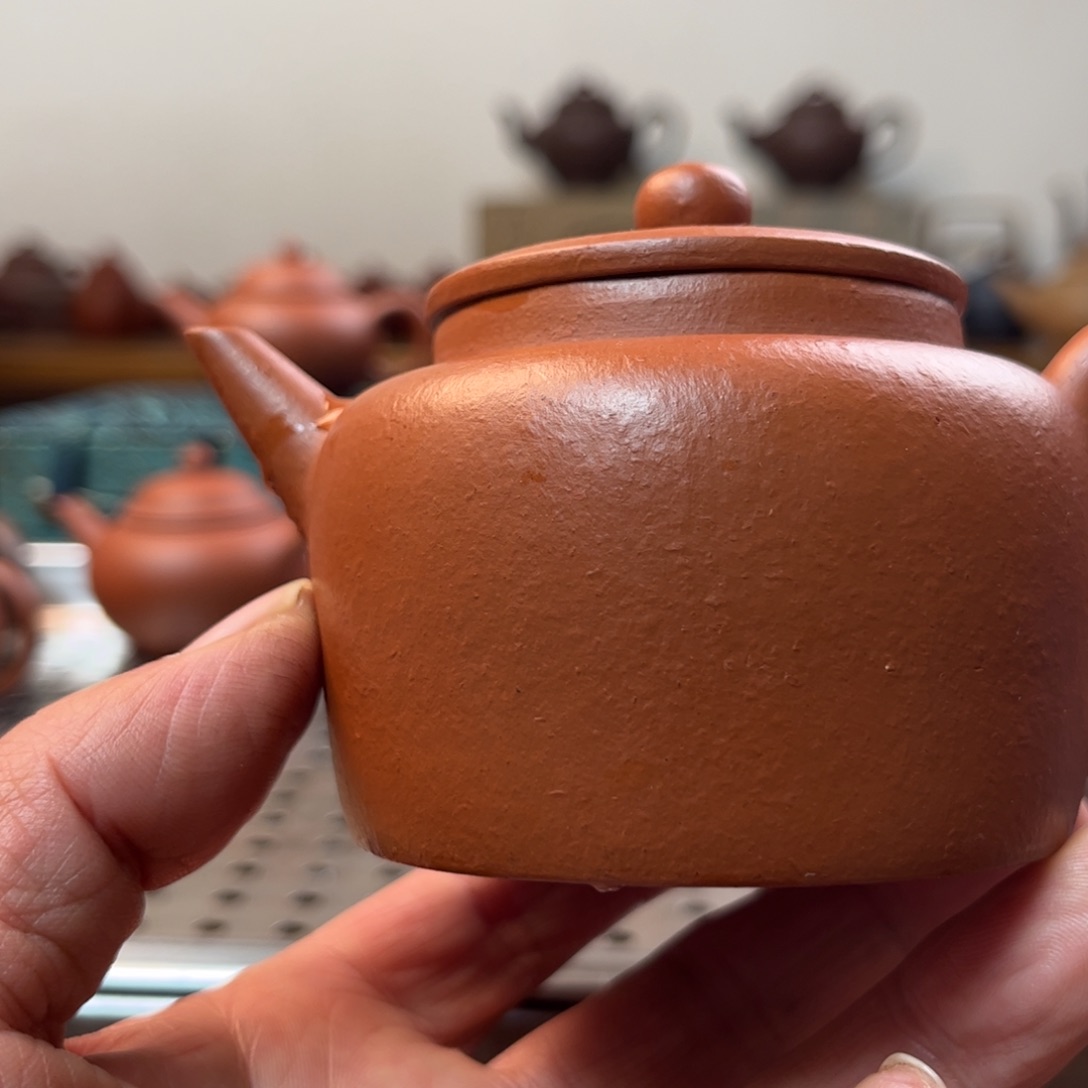 紫砂茶壶只***啊黑骨烧朱泥平盖壶