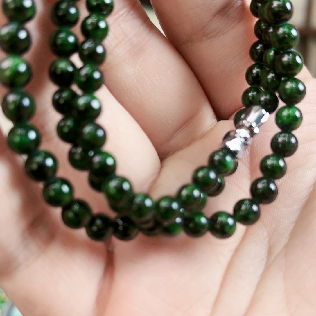 翡翠颈饰未镶嵌手链