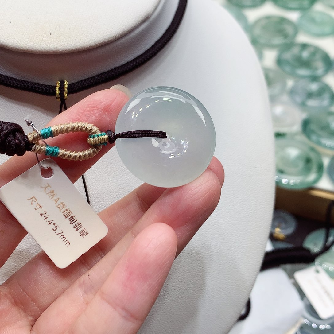 颈饰未镶嵌翡翠编号43，24.4/5.7