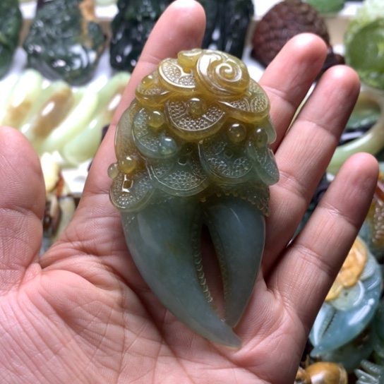 蛇纹石玉岫玉手把件未镶嵌马**子