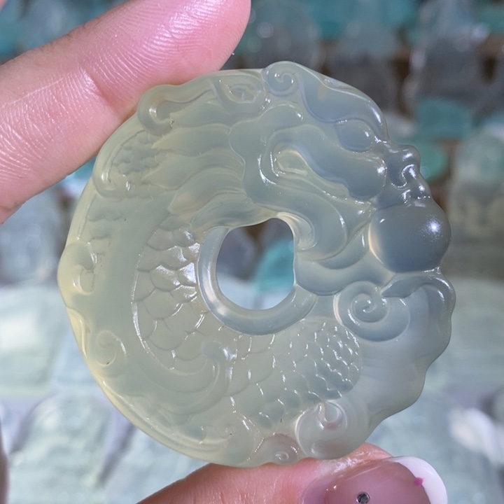 岫玉吊坠未镶嵌吊坠