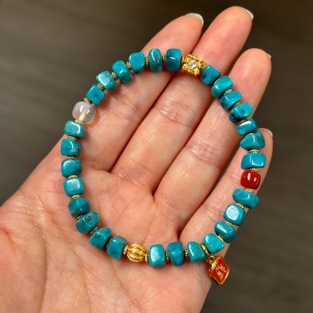 天然原矿绿松石随行方糖手串搭配925银个性设计尺寸6mm左右手围16