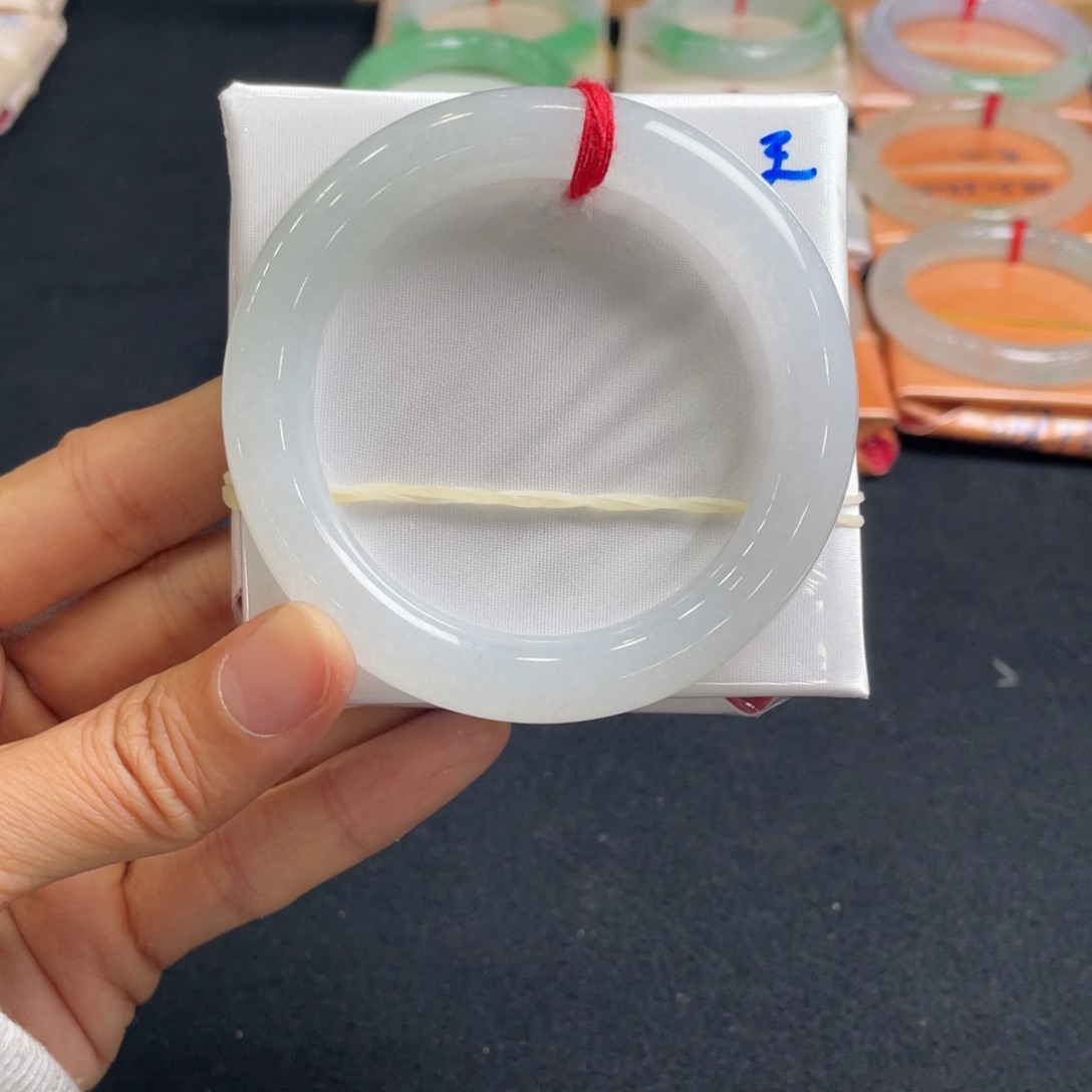 翡翠手镯未镶嵌54.5天然翡翠A货