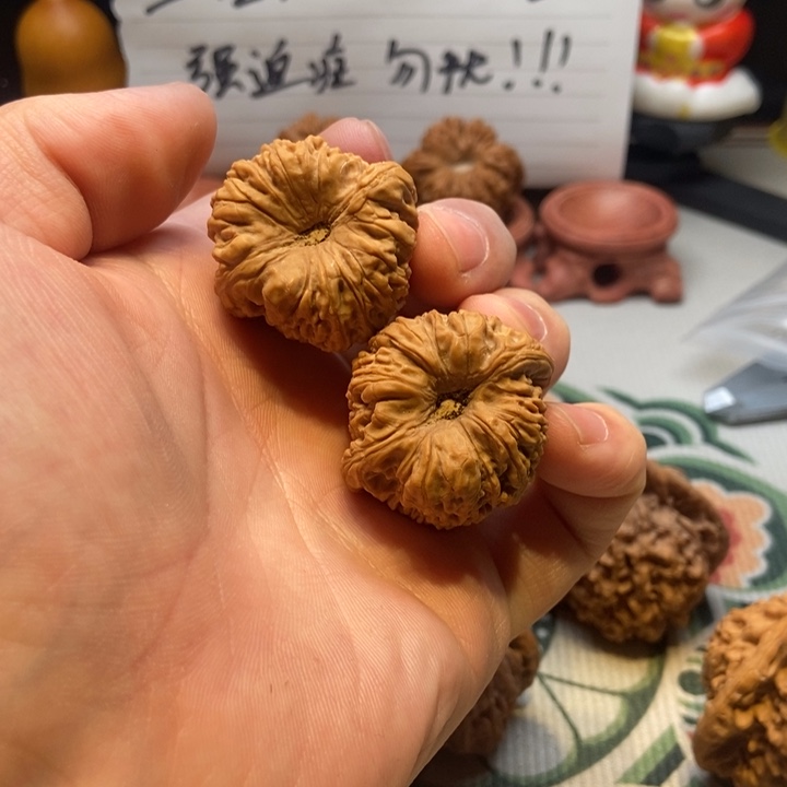 文玩核桃吊坠三****山南疆