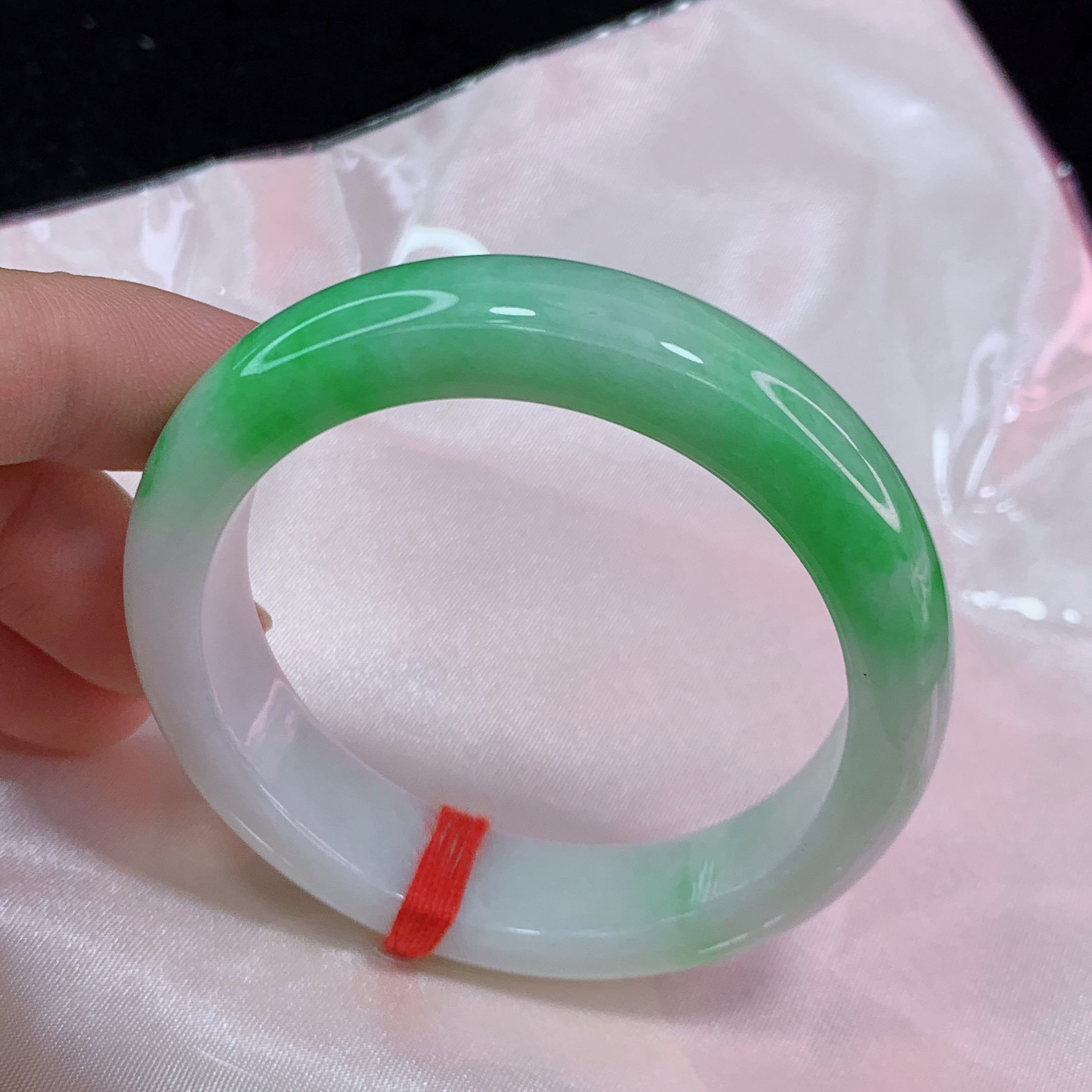 缅甸天然A货翡翠手镯冰透正阳绿高品质贵妃5253