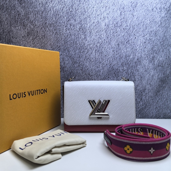 妃鱼/路易威登/95新/包包/市场价32000/250119RN0009