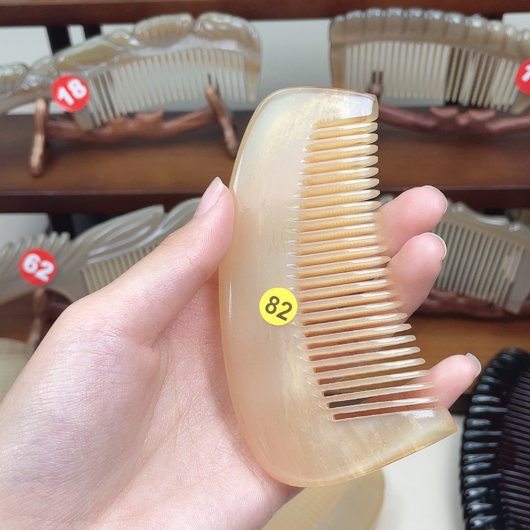 纯手工制作的牛角梳82快***鼠