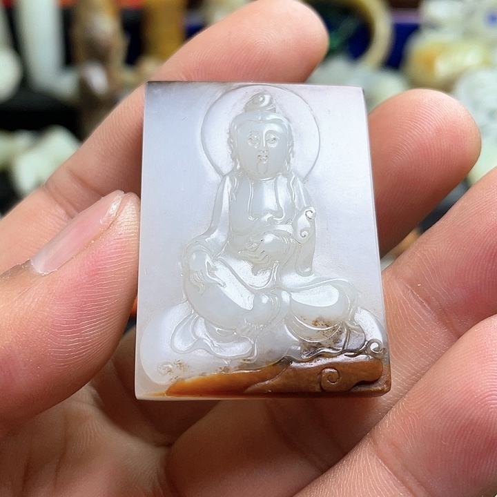 和田玉未镶嵌颈饰