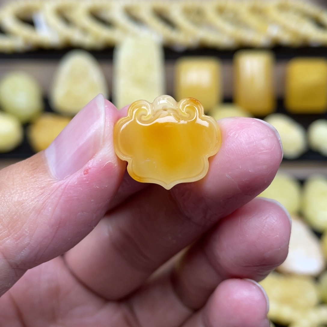 琥珀未镶嵌裸石琥珀蜜蜡