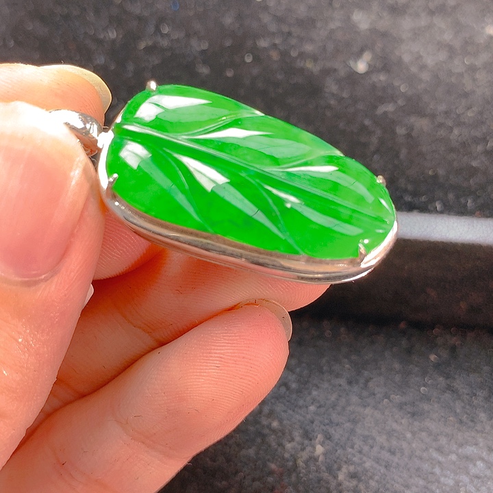 【闪购商品】翡翠未镶嵌颈饰翡翠