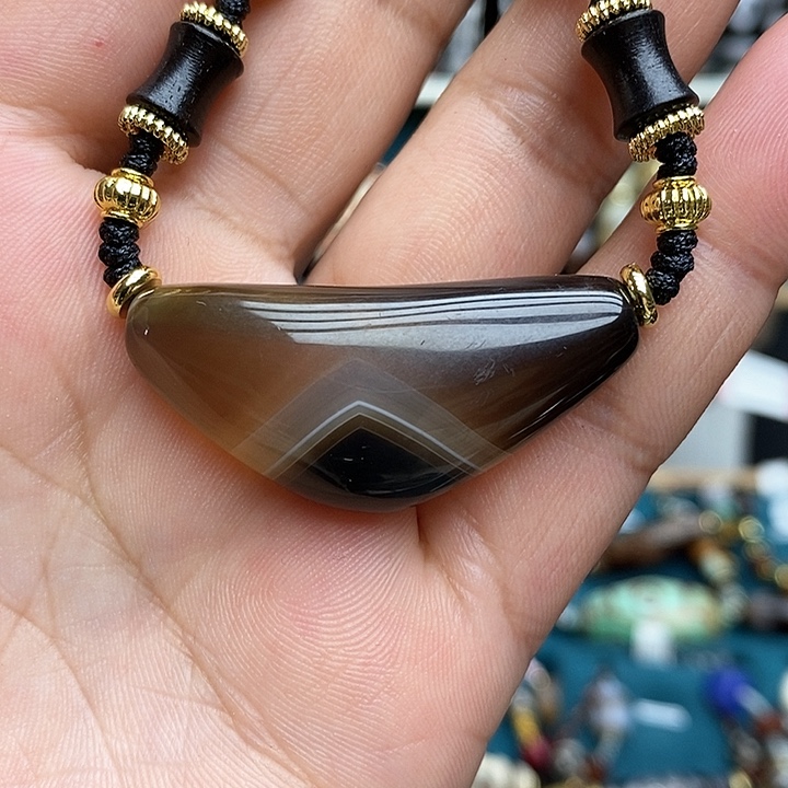 玛瑙/玉髓颈饰合金