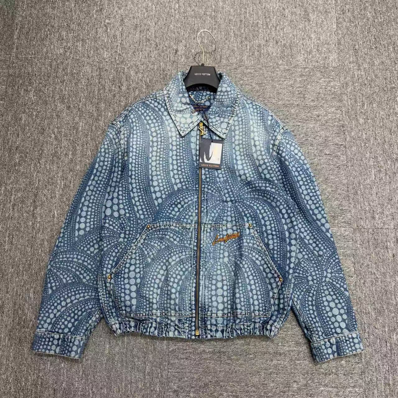全新未使用 LouisVuitton/路易威登 草间弥生波点夹克50码/11584 