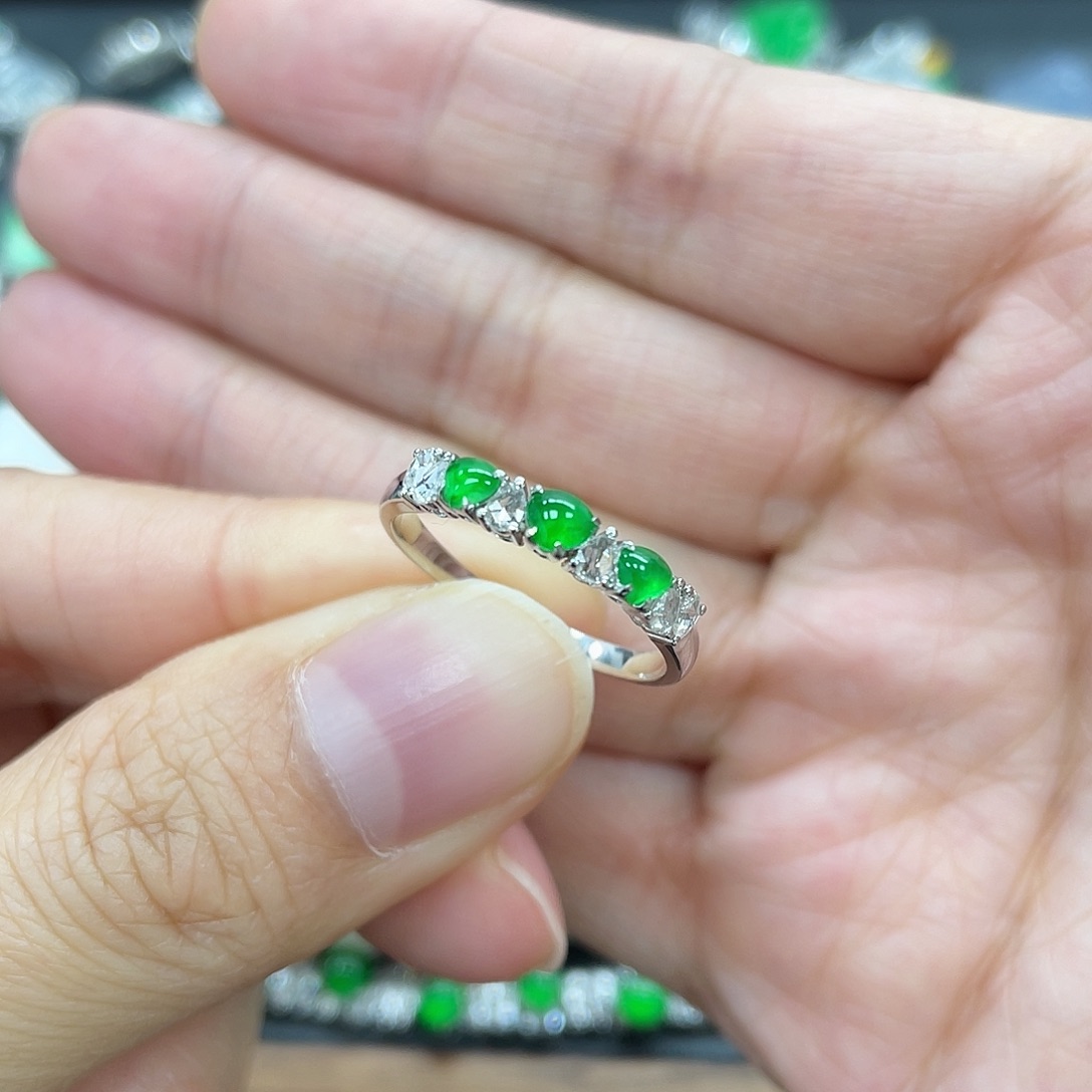 定制翡翠18K金镶嵌戒指