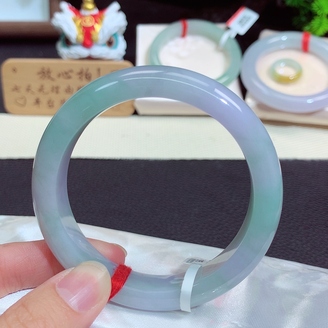 翡翠未镶嵌手镯295