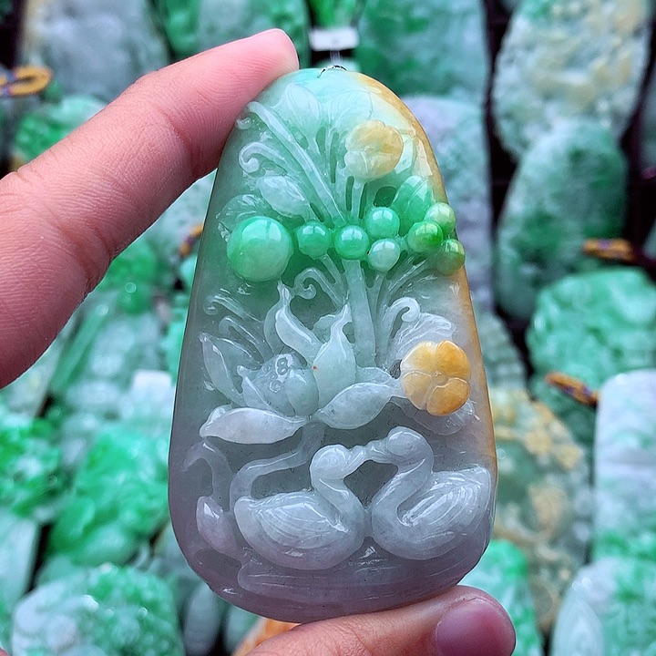 翡翠吊坠(不含链)未镶嵌合**宽