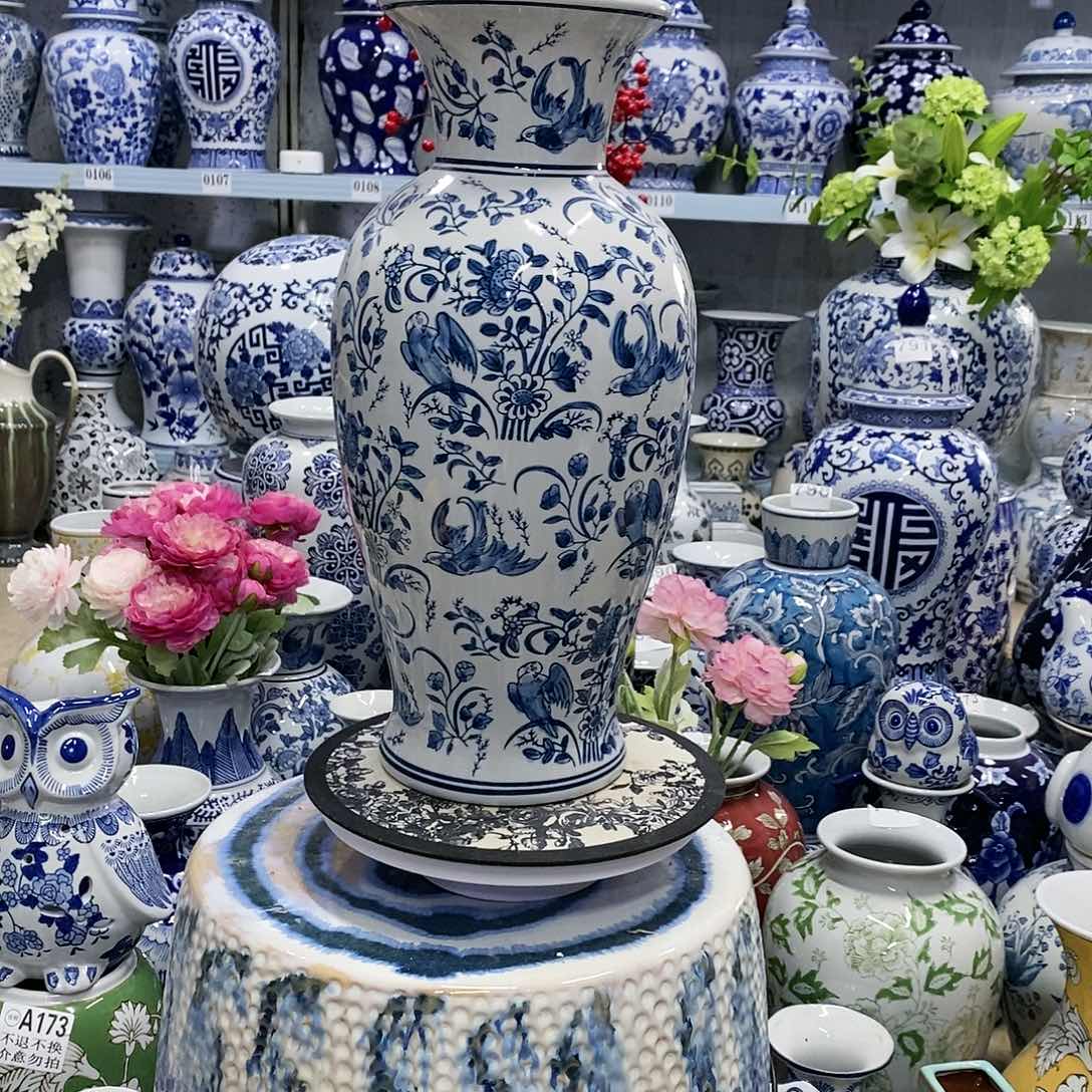 【闪购商品】摆件鱼尾瓶瓷器摆件…………………………