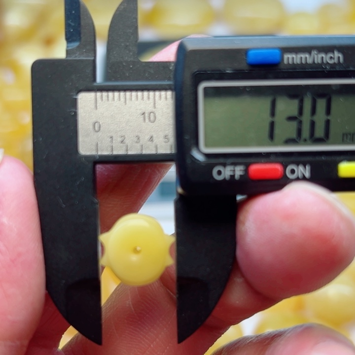 未镶嵌琥珀（矿物珀）裸石