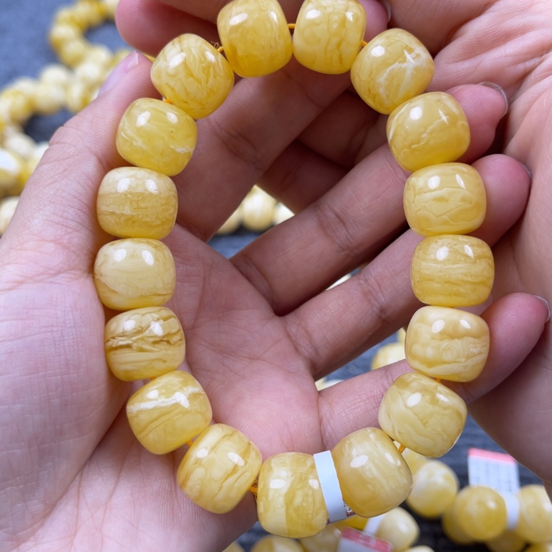 琥珀裸石未镶嵌尺寸14.8