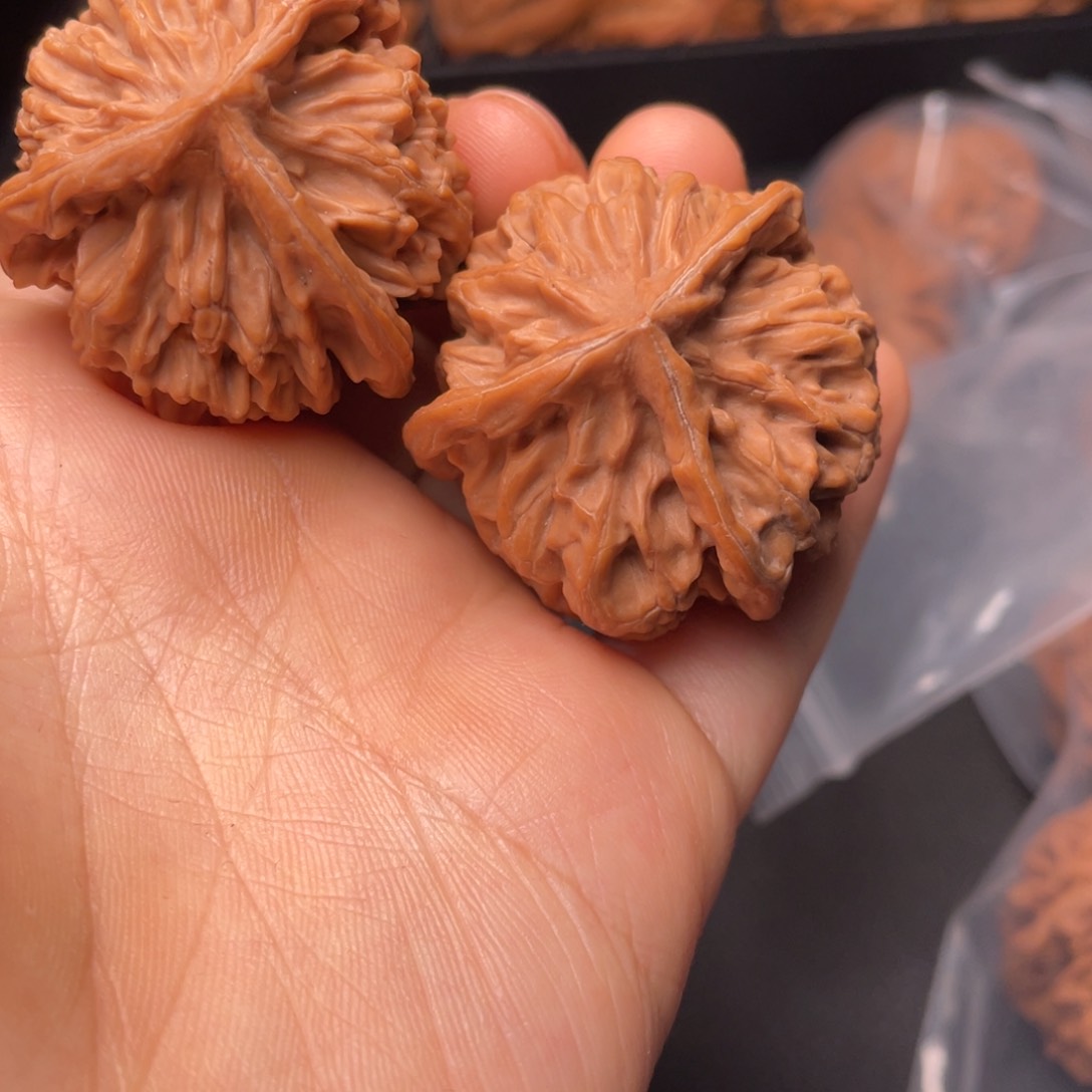 把件文玩核桃秦岭山脉文玩核桃