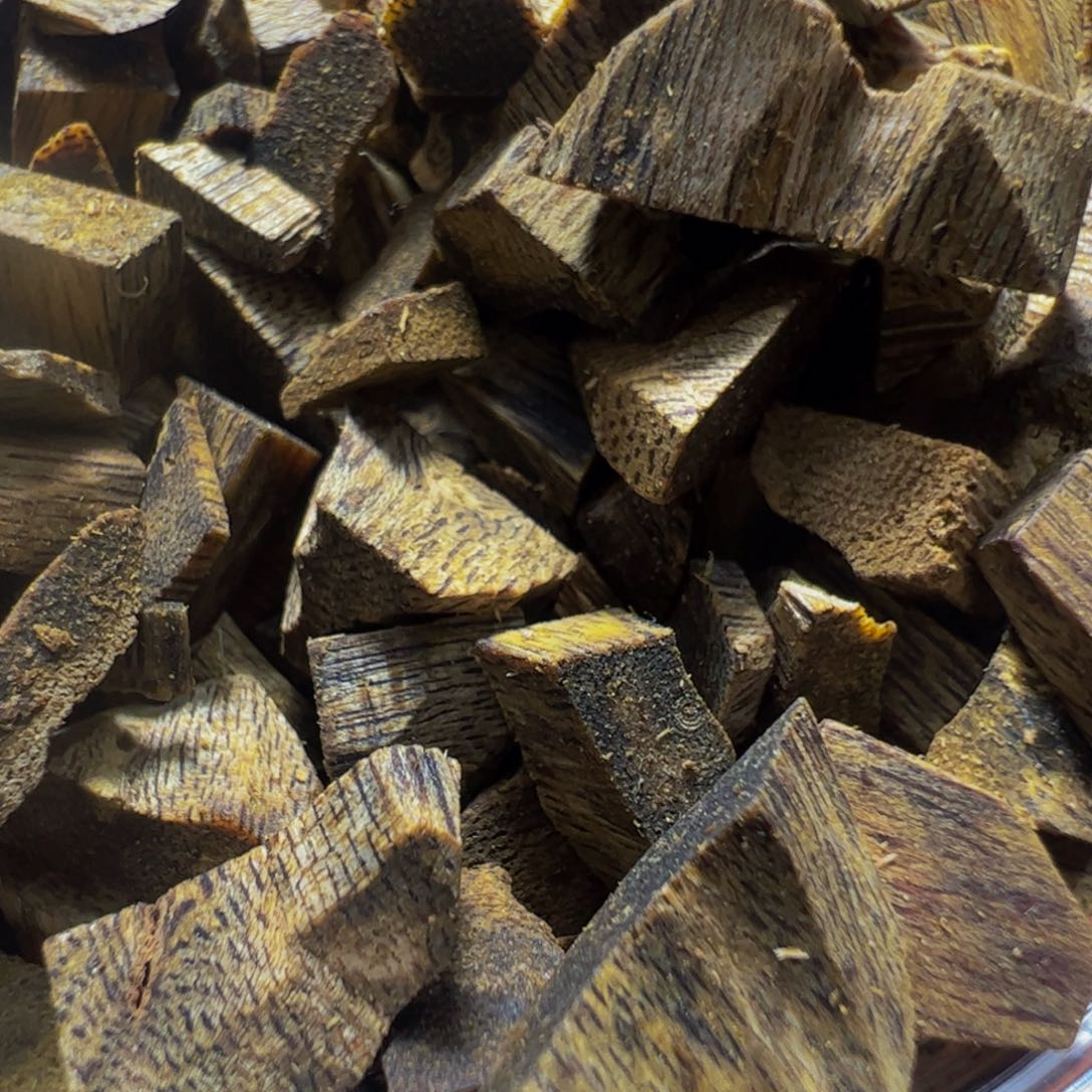 沉香木手把件一**龙沉香棋楠料