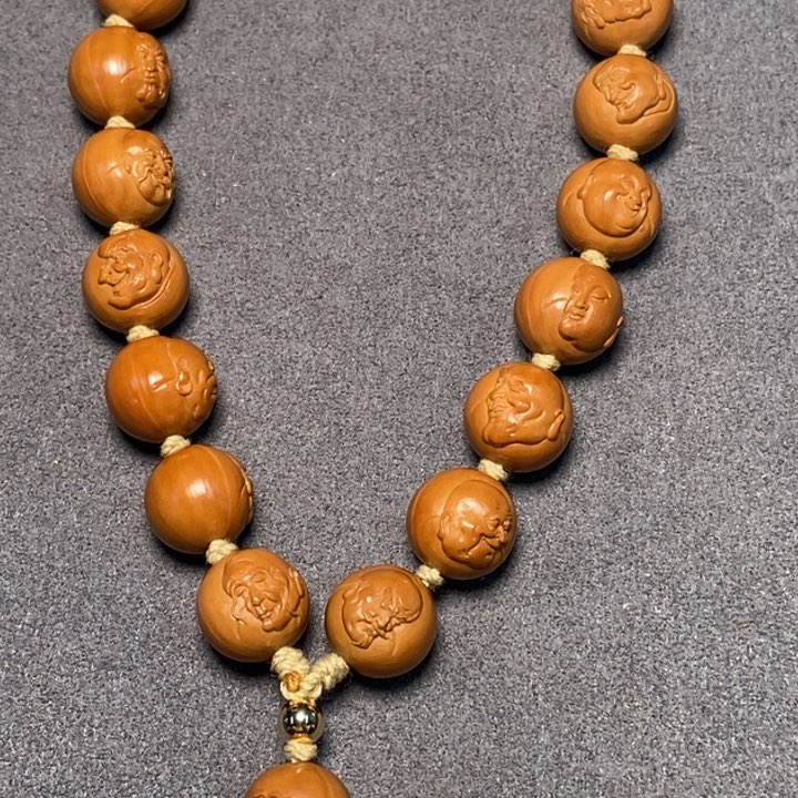 橄榄核手串/手链1.45浮雕罗汉手持